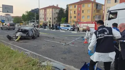 Kütahya'da feci kaza: 1 ölü, 2 yaralı