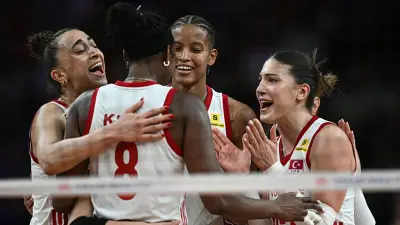 İletişim Başkanı Duran'dan A Milli Kadın Voleybol Takımı'na Tebrik