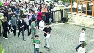 LGS'de 1 milyon 22 bin öğrenci ter döktü: Sorular yorum ağırlıklıydı