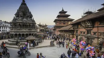 Nepal'de Zaman Farkı: 15 Dakika Geriden Gelen Ülke