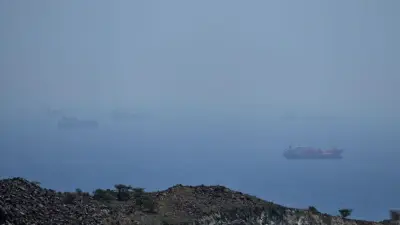 İran Basını: Hürmüz Boğazı Yakınındaki Sirik'te Patlama Sesleri Duyuldu