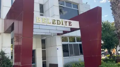 Seferihisar ve Balçova Belediye Başkanları Gözaltında: Yolsuzluk Operasyonu
