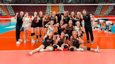 SET Voleybol Kulübü İstanbul Altyapı Ligleri'nde Rekor Kırdı