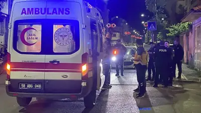 Sivas'ta bıçaklı kavga: 1'i ağır 4 yaralı