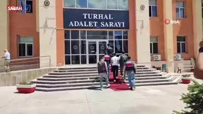 Tokat'ta 24 yıl 9 ay hapis cezası bulunan firari jandarma operasyonuyla yakalandı