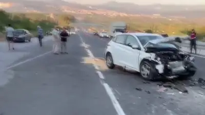 Yatağan-Milas Karayolunda Tıra Çarpan Otomobil Hurdaya Döndü: 2 Yaralı