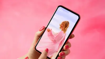 YouTube Shorts, TikTok'a Daha Çok Benzemek İçin Yenileniyor: Yeni Özellikler Yolda