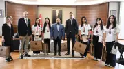 Adana'nın Sarıçam'ında öğrenciler dünya derecesiyle gururlandırdı
