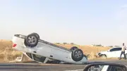 Akçakale'de İki Otomobil Çarpıştı: 2 Yaralı