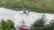 Ankara'da Dolu ve Sağanak Hayatı Olumsuz Etkiledi