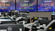Asya Piyasalarında Karışık Seyir: Nikkei 225 Rekor Kırdı, Küresel Gerilimler Artıyor