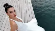Bodrum tatili kabusa döndü! Damla Colbay'ın parmağı kırıldı, doktor sevgilisi yetişti