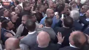 CHP'de grup toplantısı krizi: Kılıçdaroğlu ve Özel taraftarları çatıştı