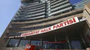 CHP'de koltuk savaşı büyüyor: 9 vekil disipline sevk edildi, rüşvet iddiaları gündemde