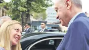 Cumhurbaşkanı Erdoğan'ın tavsiyesiyle Meloni sigarayı bıraktı