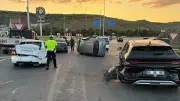 Kayseri Kocasinan'da Zincirleme Kaza: 4 Yaralı, Araçlardan Biri Yat Yattı