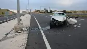 Nevşehir'de Otomobil Direğe Çarptı: 1 Çocuk Hayatını Kaybetti, 3 Yaralı