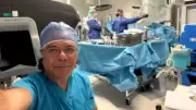 Prof. Dr. Oktar Asoğlu, İngiltere'de canlı robotik kanser ameliyatı yapacak
