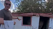 Rafet El Roman, doğduğu evi yeniden inşa ediyor