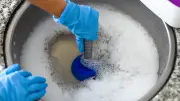 Tıkalı mutfak ve banyo giderlerine doğal çözüm: Karbonat, sirke ve kaynar su