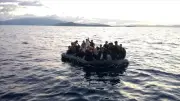 İzmir Açıklarında 34 Düzensiz Göçmen Yakalandı