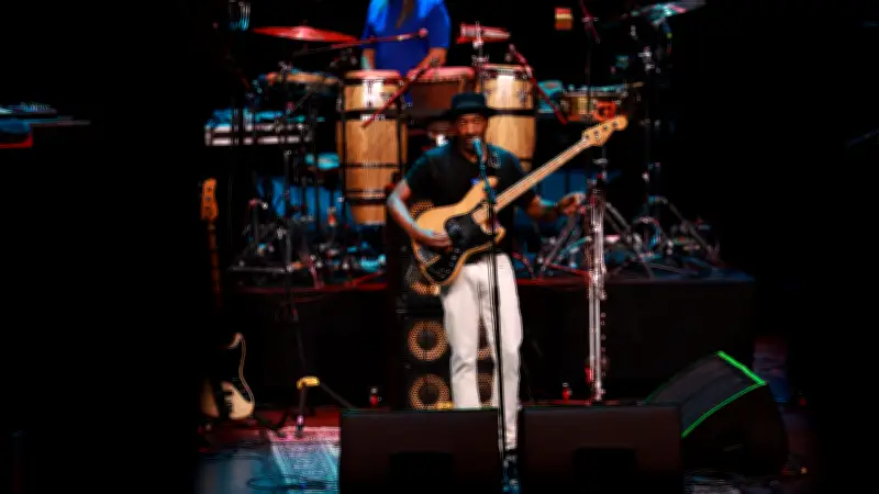 33. İstanbul Caz Festivali Başladı: Marcus Miller Açılış Konseriyle Unutulmaz Bir Gece