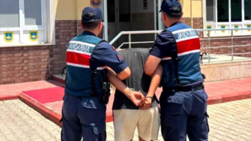 Alanya'da akılalmaz olay: Jandarma kılığında hesap kaçakçısı yakalandı