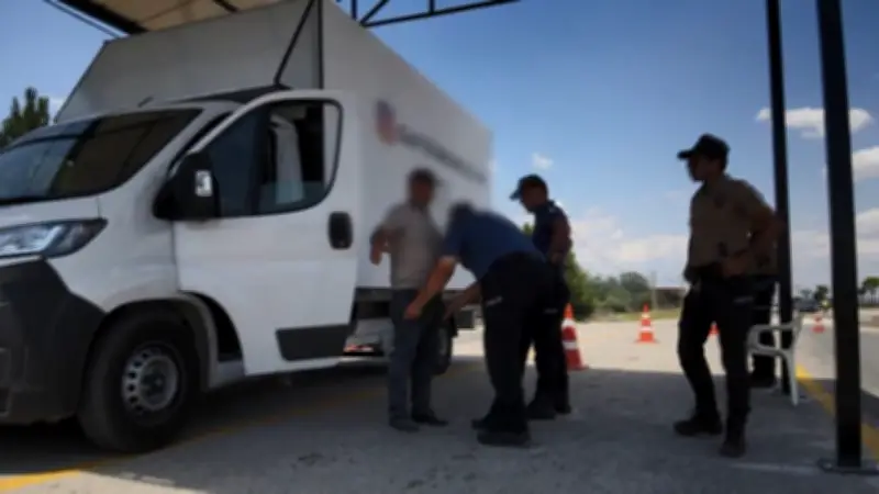 Ankara'da NATO Zirvesi Öncesi Güvenlik Uygulamalarında 4 Binin Üzerinde Aranan Şüpheli Yakalandı