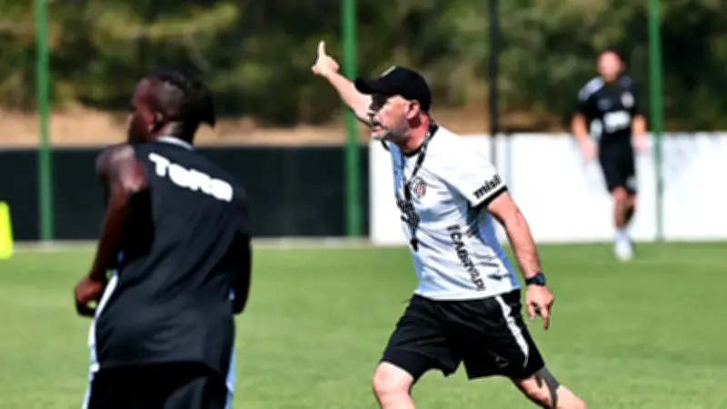 Beşiktaş'ın Slovakya Kampı Kadrosu Açıklandı! Ndidi, Kökçü, Murillo ve Oh Geç Katılacak