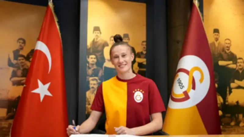 Galatasaray, Ebru Topçu ile Sözleşme Uzattı! 5. Sezon Heyecanı
