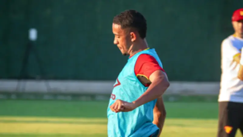 Göztepe'de yeni sezon hazırlıkları çift antrenmanla devam ediyor