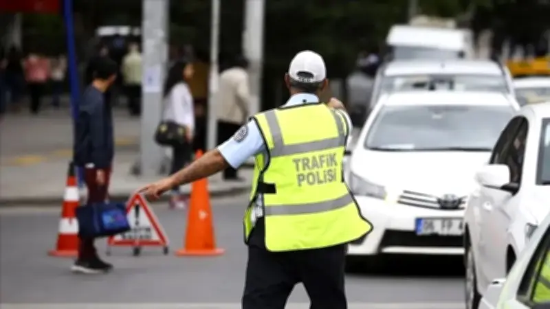 Karayolları Trafik Yönetmeliği'nde Değişiklik: Araç İçi Teknolojilere Net Kurallar