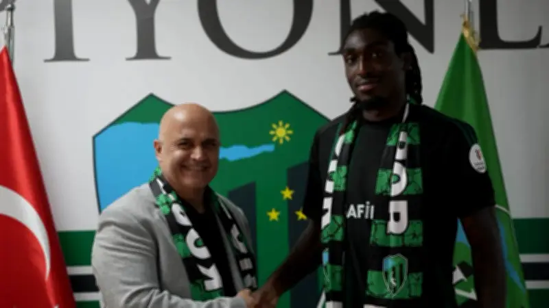 Kocaelispor, Fransız stoper Tanguy Zoukrou'yu kiralık olarak kadrosuna kattı