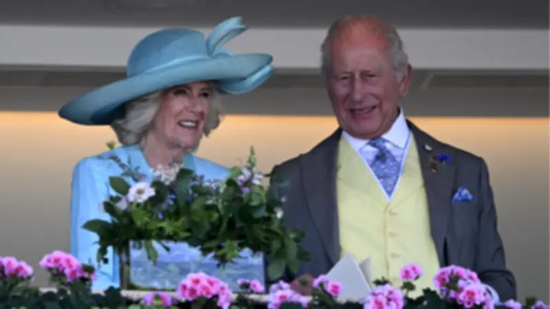 Kral Charles ve Kraliçe Camilla sosyal medya için video yapımcısı arıyor