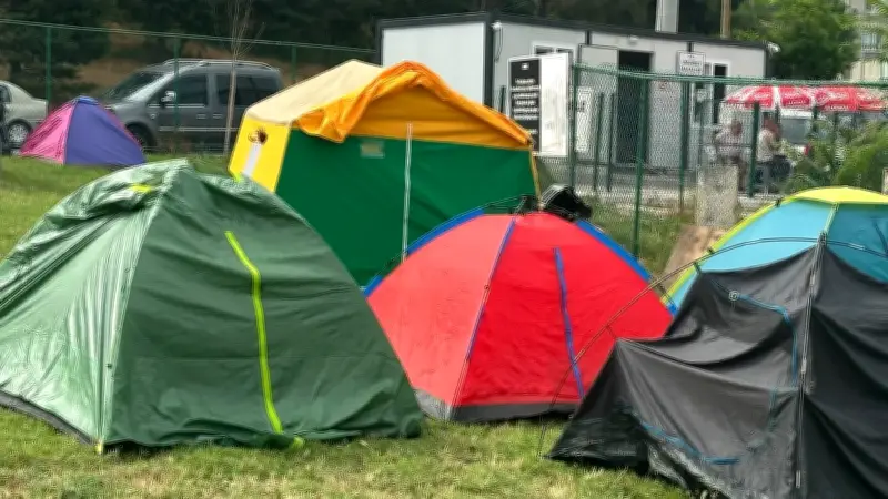 Kırkpınar Heyecanı Sokaklara Taştı: Güreşseverler Geceyi Çadırda Geçirdi
