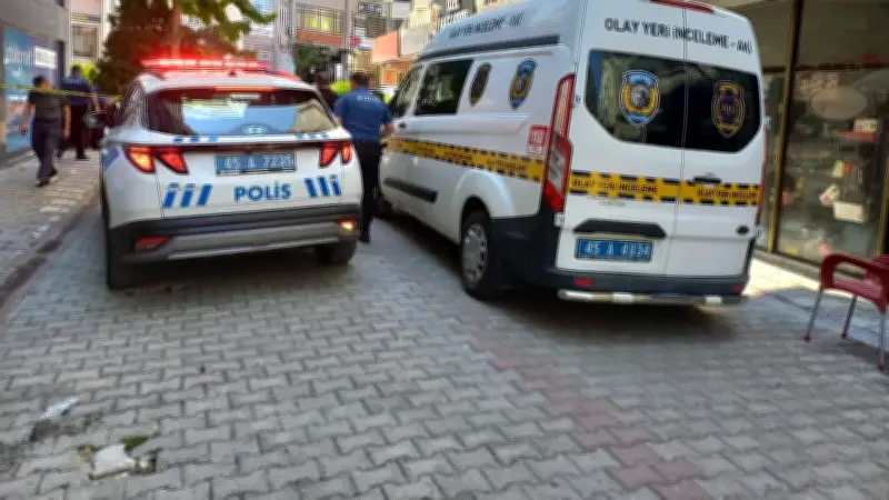 Manisa'da 5. kattan düşen İlayda T. ağır yaralandı, hayati tehlikesi sürüyor