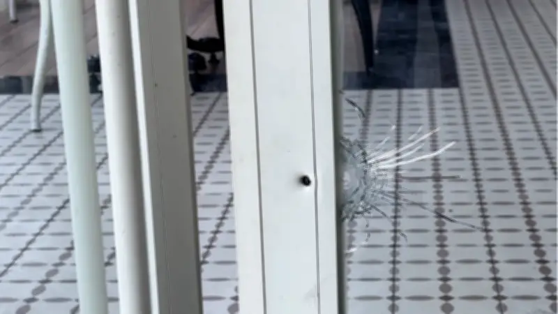 Ümraniye AVM'de kafeye silahlı saldırı: 2 yaralı