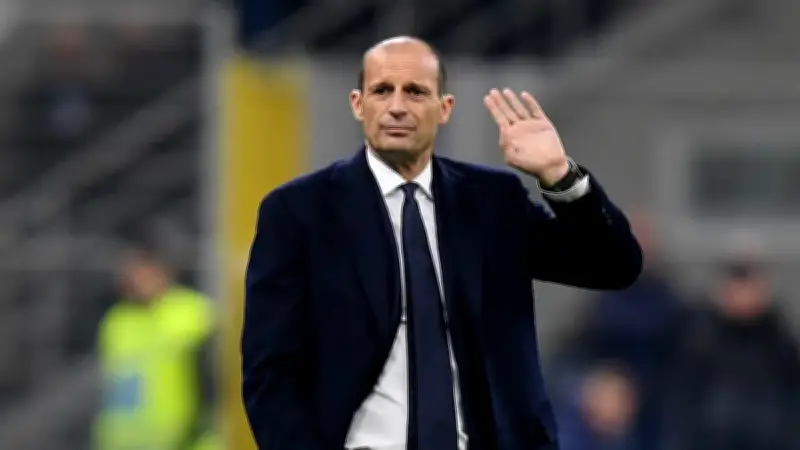 Napoli'de Massimiliano Allegri dönemi resmen başladı!