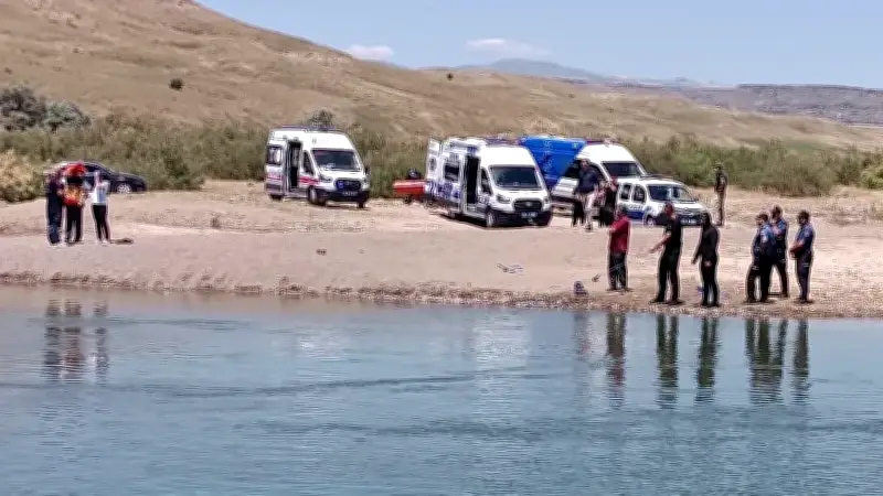 Sivas Gemerek'te Kızılırmak'ta kaybolan 2 çocuk aranıyor