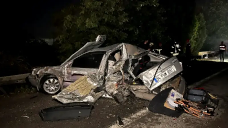 TEM Otoyolu'nda feci kaza: 1 ölü 3 yaralı