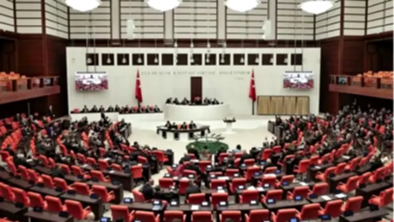 Özlem Zengin öğrenci affı teklifini yarın Meclis'e sunuyor