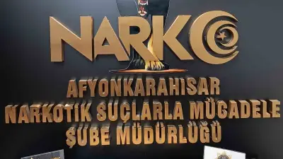 Afyonkarahisar'da Koltuk Döşemelerine Gizlenmiş 3 Kilo Uyuşturucu Ele Geçirildi