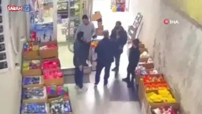 Şanlıurfa'da komşu esnafların müşteri kapma kavgası kamerada: 4 yaralı