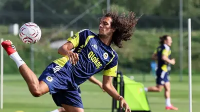 Fenerbahçe Avusturya'da Çift Antrenmanla Günü Tamamladı