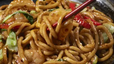 Hazır Noodle'da Salmonella Tehlikesi: 106 Vaka Doğrulandı, Ürünler Toplatılıyor