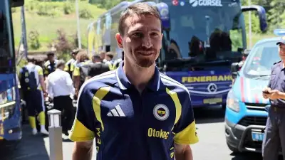 Mert Hakan Yandaş, Fenerbahçe ile Asgari Ücrete 1 Yıllık Sözleşme İmzaladı