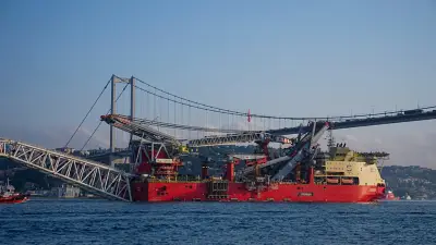İstanbul Boğazı çift yönlü trafiğe kapatıldı! 215 metrelik JSD6000 geçti