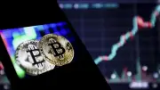 Bitcoin'de Tarihi Çöküş: Son 21 Ayın En Düşük Seviyesi Görüldü